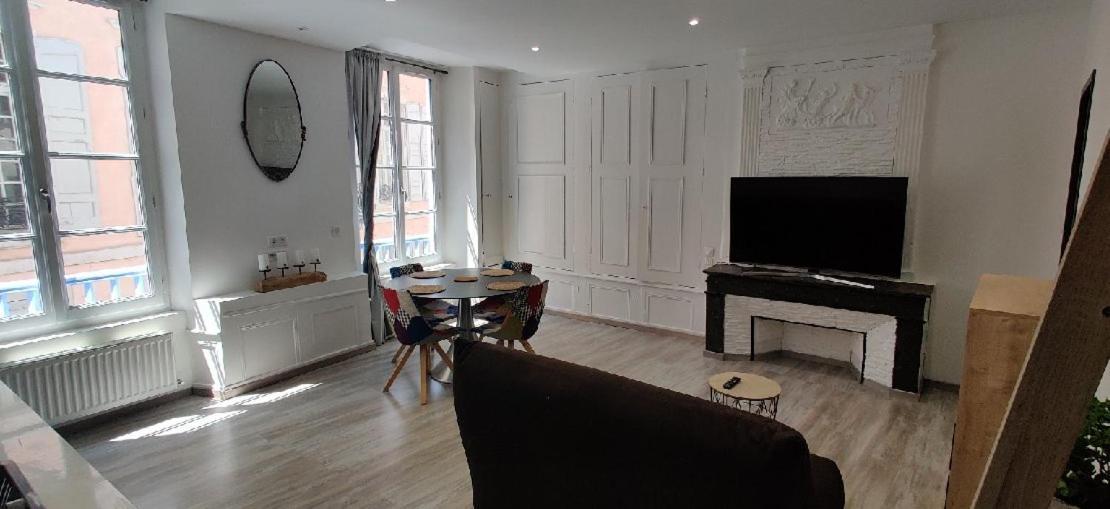 Appartement F2 Dans Le Centre Historique Le Puy-en-Velay Esterno foto